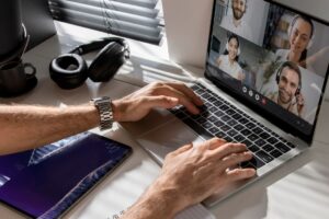 La Revolución del Trabajo Remoto: Una Nueva Era de Flexibilidad y Eficiencia
